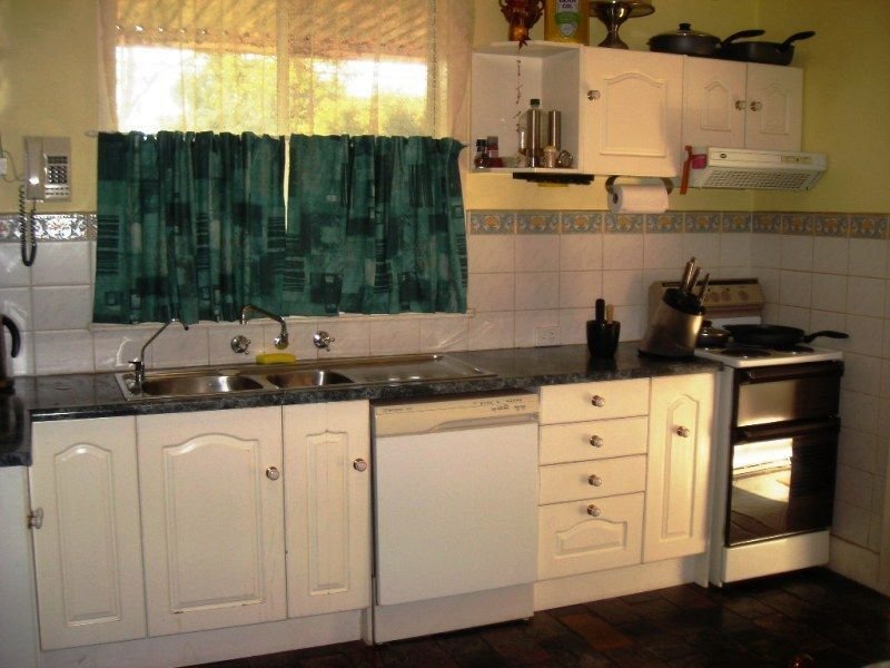 11 Collingbourne Drive, Elizabeth Vale, SA 5112