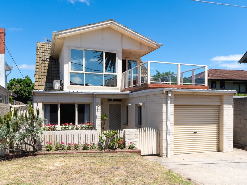 4 Palm Court, Frankston, Vic 3199 Property Details