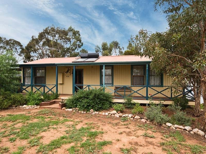 12 West Tce, Callington, SA 5254 Property Details