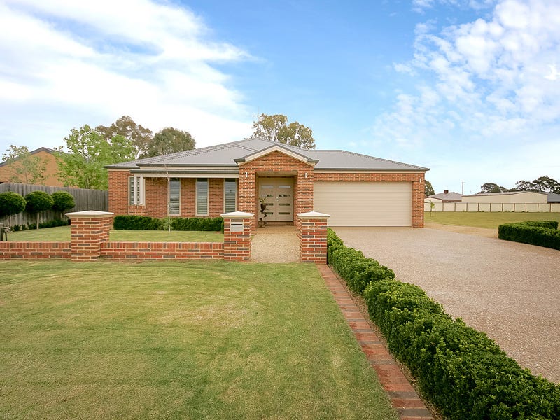 21 Anthony Avenue, Tocumwal, NSW 2714