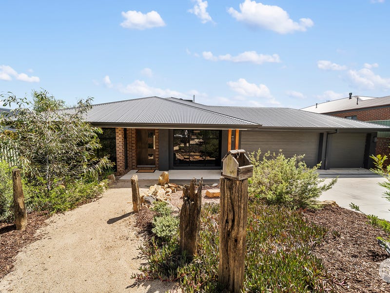 105 McIvor Forest Drive, Junortoun, Vic 3551 Property Details