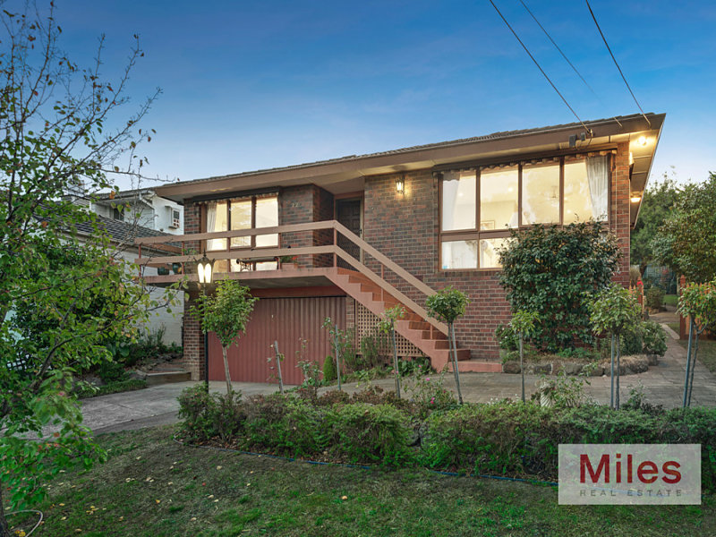 22 McAuley Drive, Rosanna, Vic 3084 Property Details