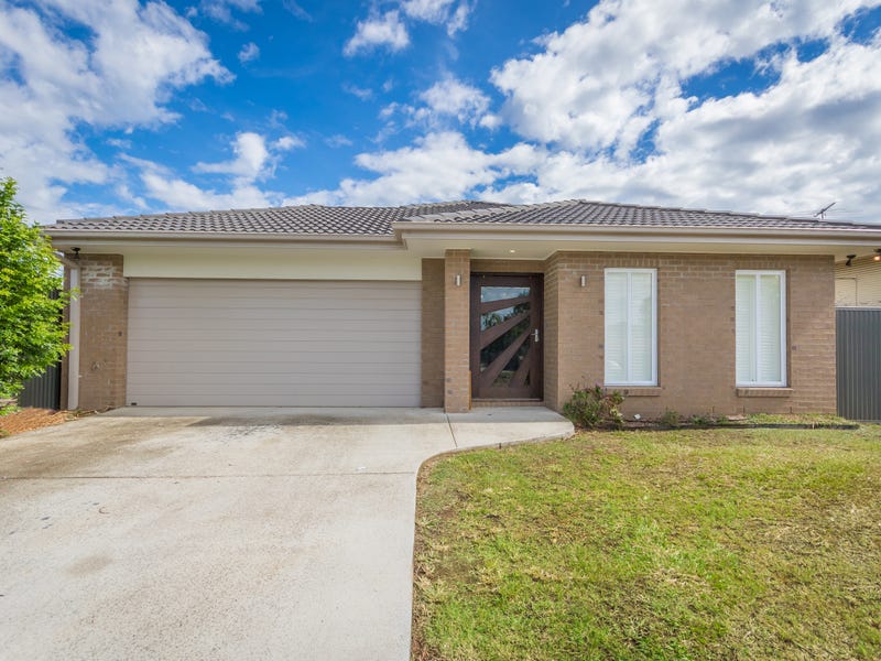 72 Samsonvale Road, Strathpine, Qld 4500 Property Details