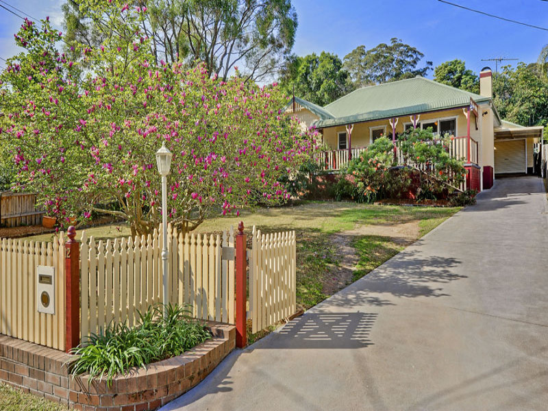 12 Lockerbie Road, Thornleigh, NSW 2120 Property Details