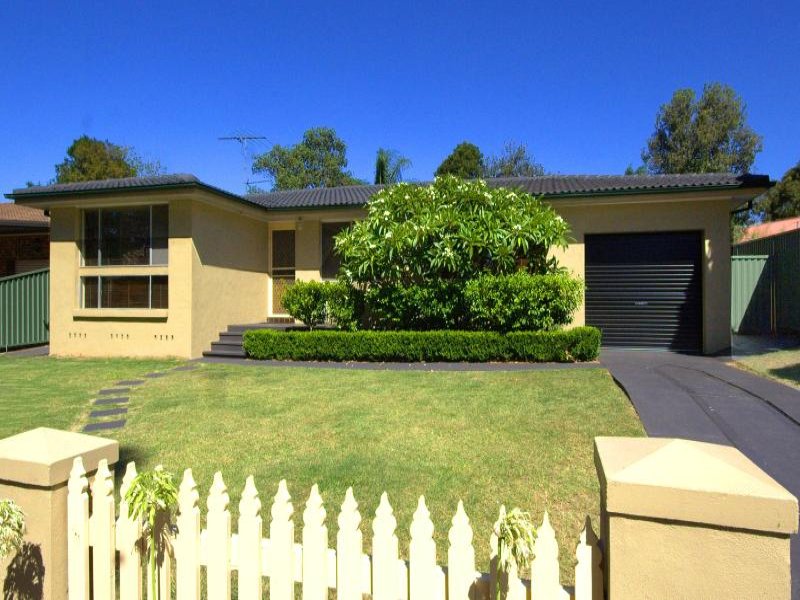 17 Merino Dr, Elderslie, NSW 2570 Property Details