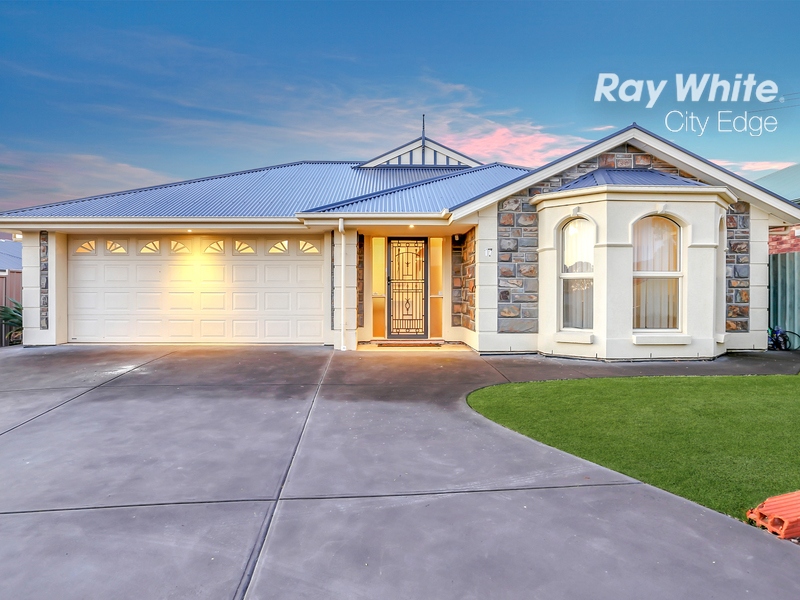 17 Andrew James Cres, Hope Valley, SA 5090