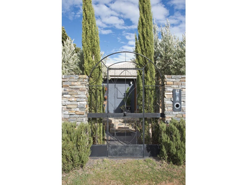 27 Fitzroy Street, Darley, VIC 3340