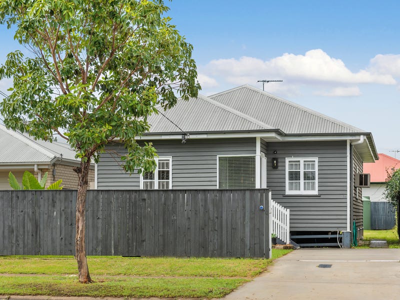 74 Barclay Street, Deagon, Qld 4017 Property Details