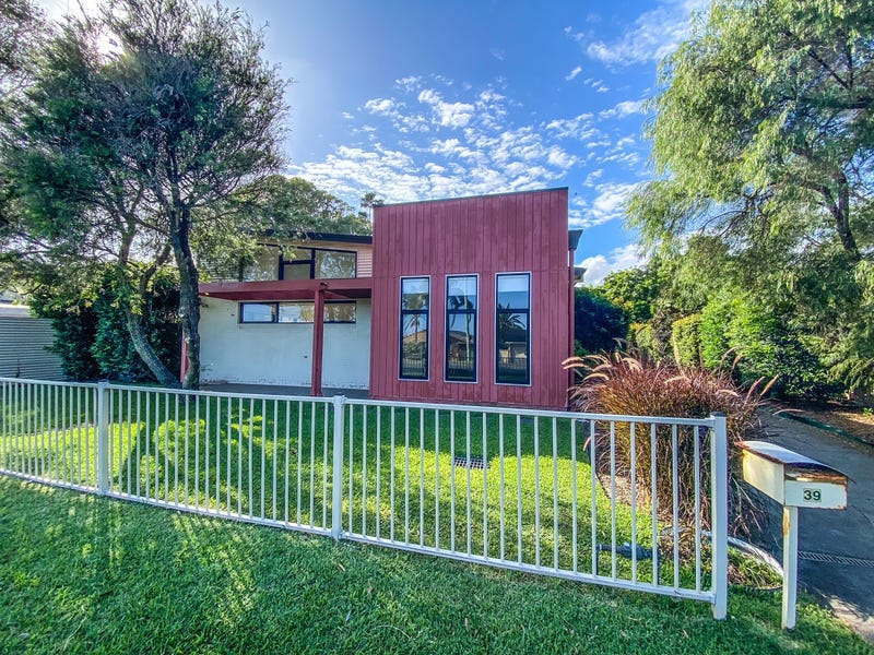 39 Boulder Bay Road, Fingal Bay, NSW 2315