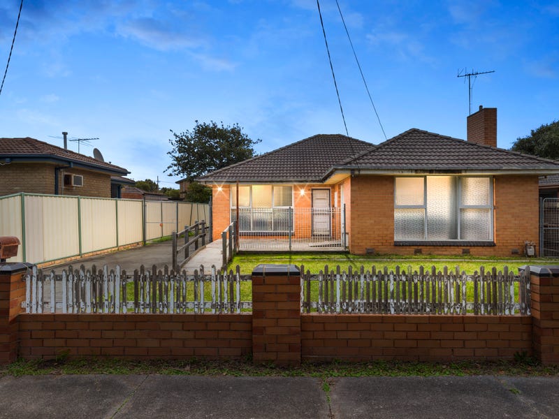 11 Burns Street, Frankston, Vic 3199 Property Details