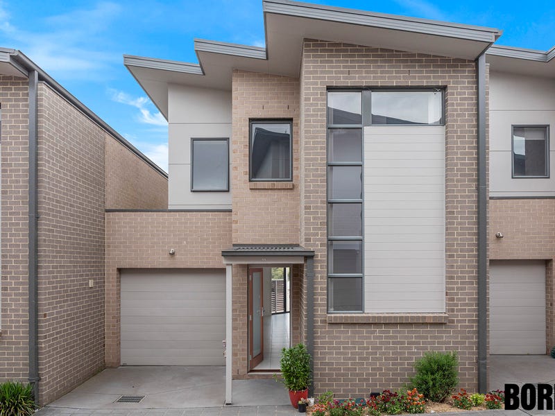 11/19 Henderson Road, Queanbeyan, NSW 2620 Townhouse for Sale