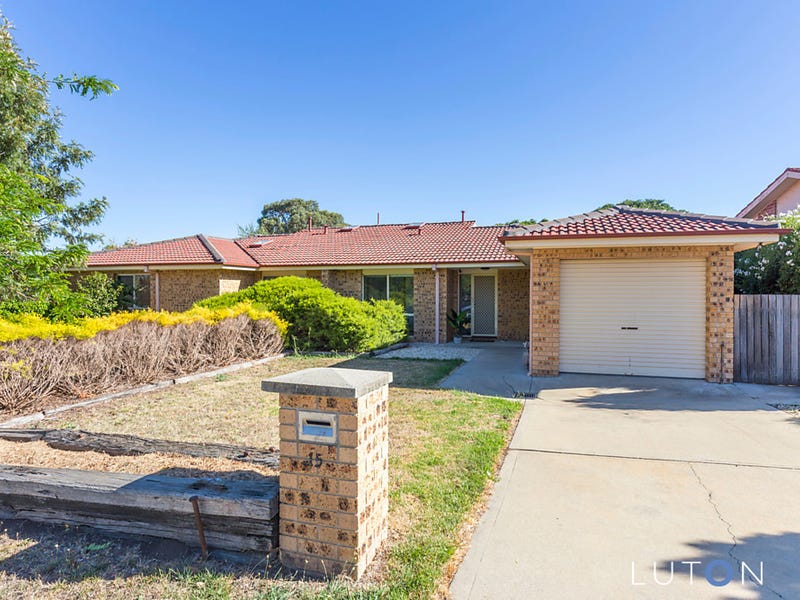 2/15 Forsythe Street, Banks, ACT 2906 Property Details