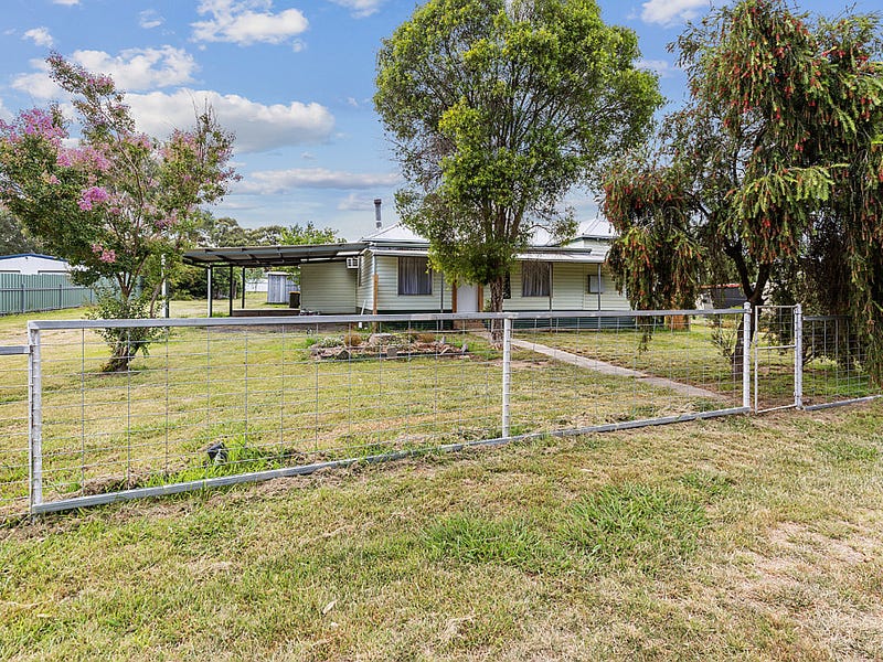 11 Sydney Street, Tarcutta, NSW 2652