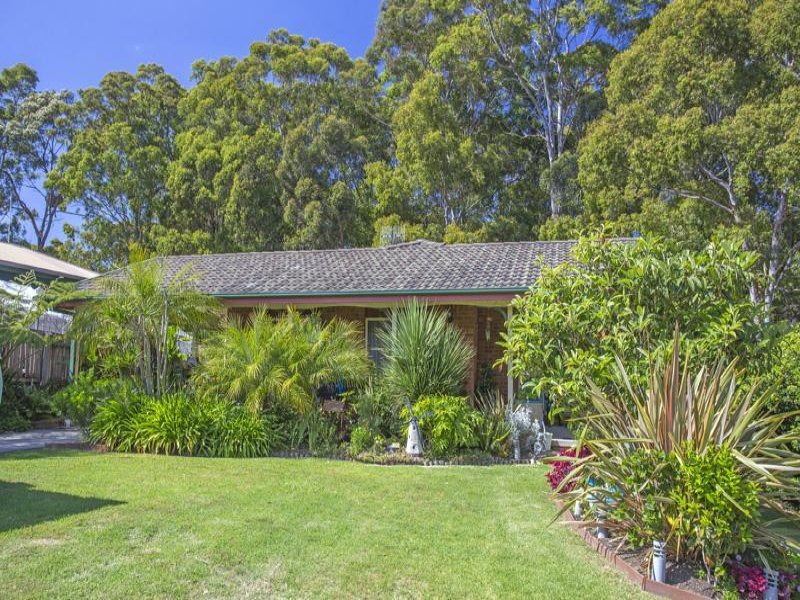 7 Sturt Place, Denhams Beach, NSW 2536