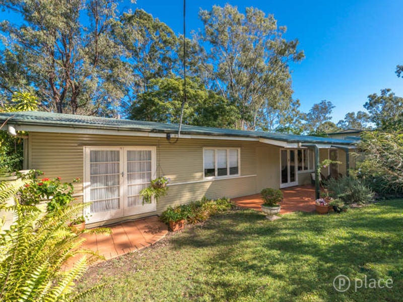 63 Kenmore Road, Kenmore, QLD 4069
