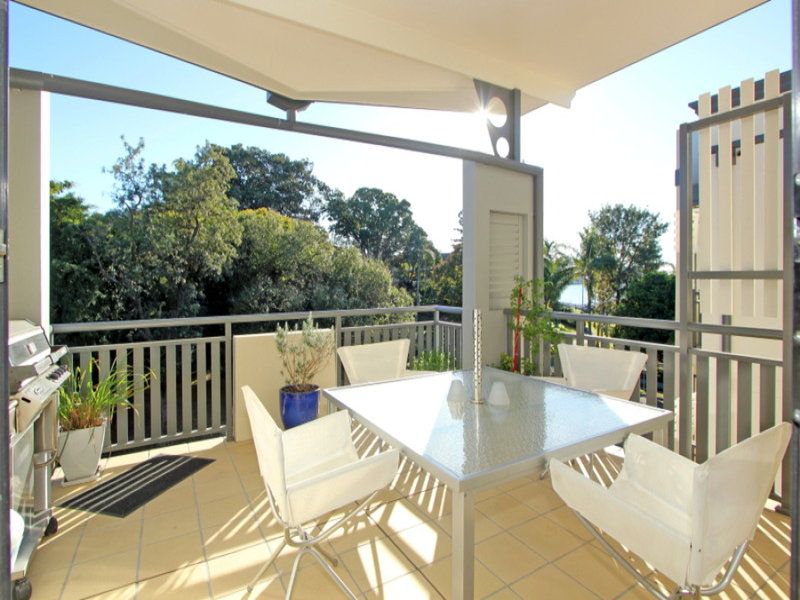 13/15 Newstead Avenue, Newstead, Qld 4006 Property Details