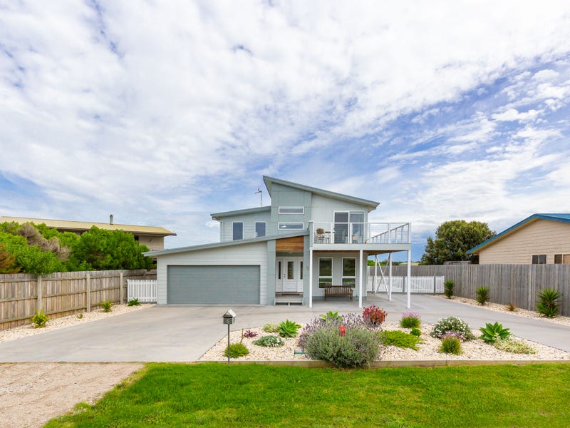 5 Shoreline Drive Seaspray Vic 3851 Property Details