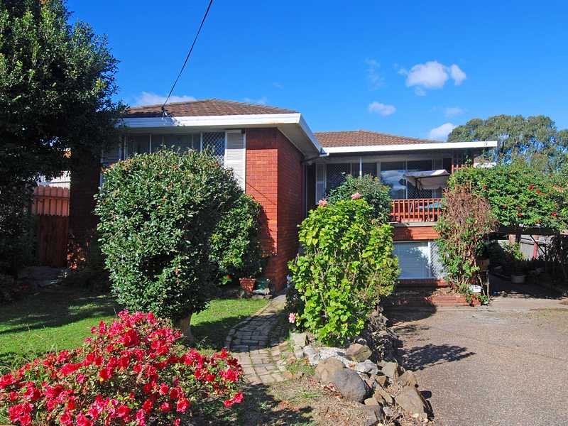 1 Lakeside Drive, Kanahooka, NSW 2530 Property Details