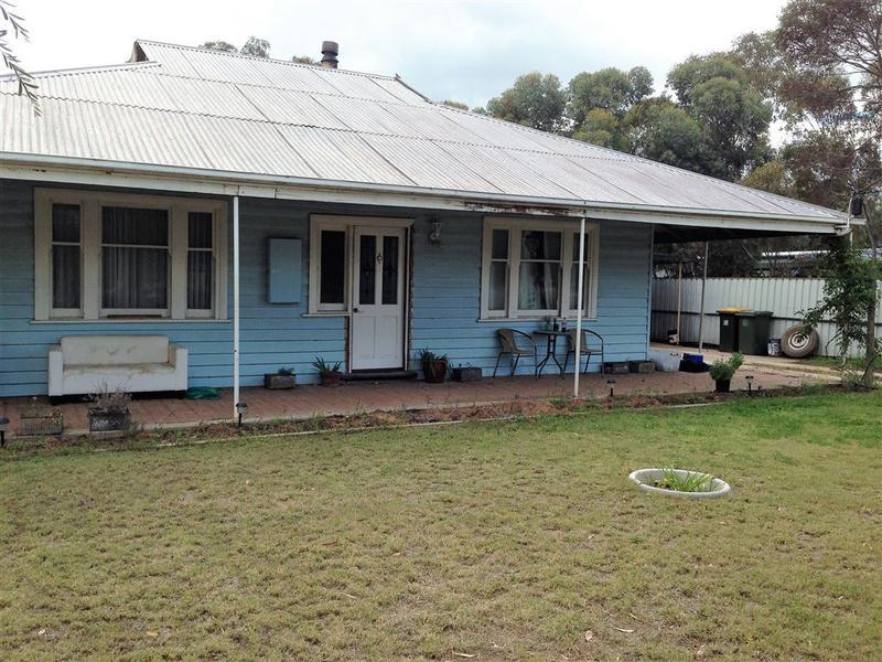 31 Adelaide Road, Pinnaroo, SA 5304 Property Details