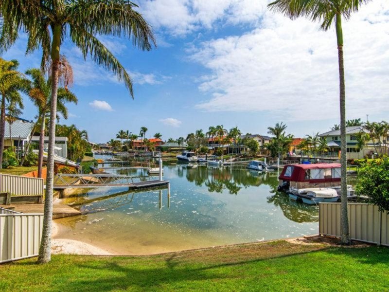 27 Tradewinds Avenue, Paradise Point, Qld 4216