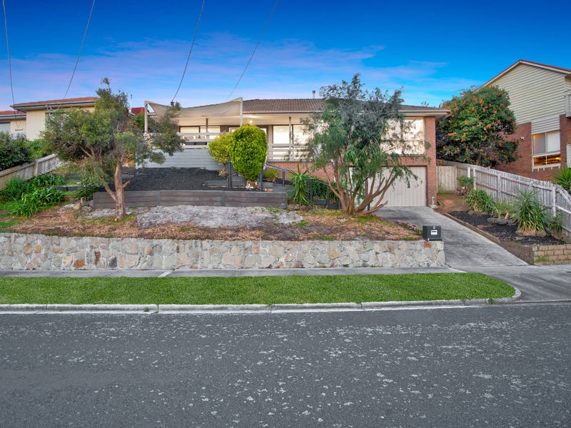 9 Bangor Drive, Frankston, VIC 3199