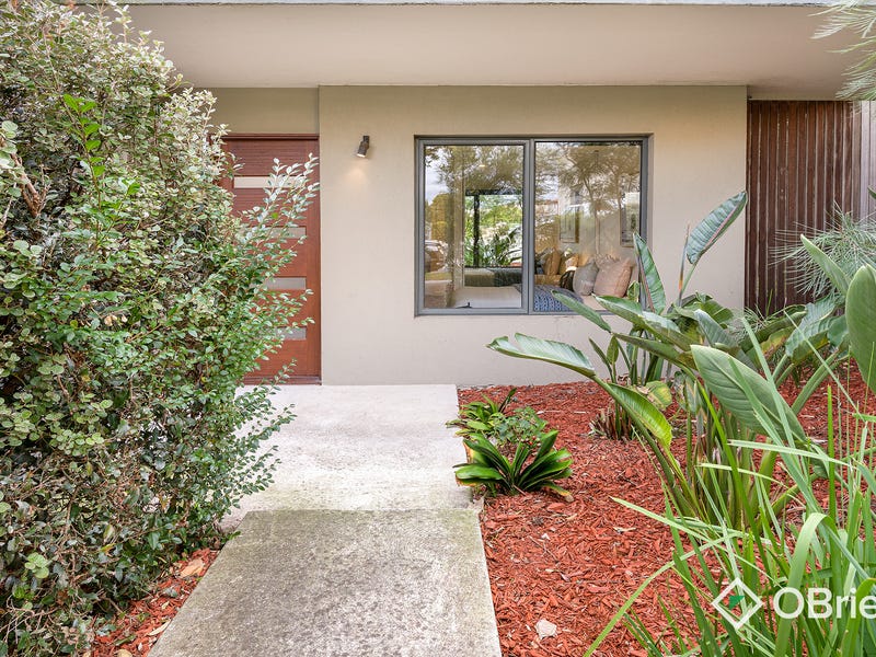 01/8 Ebdale Street, Frankston, Vic 3199 Property Details