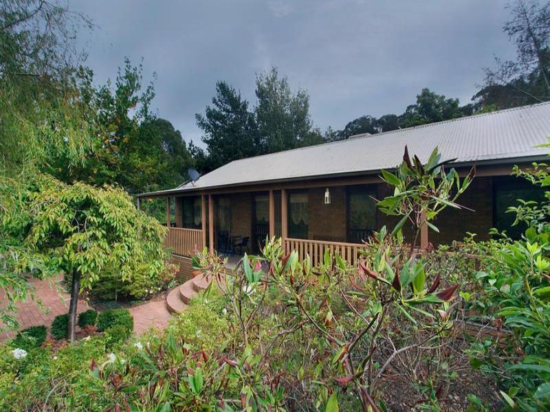 19 Mast Gully Road, Upwey, VIC 3158