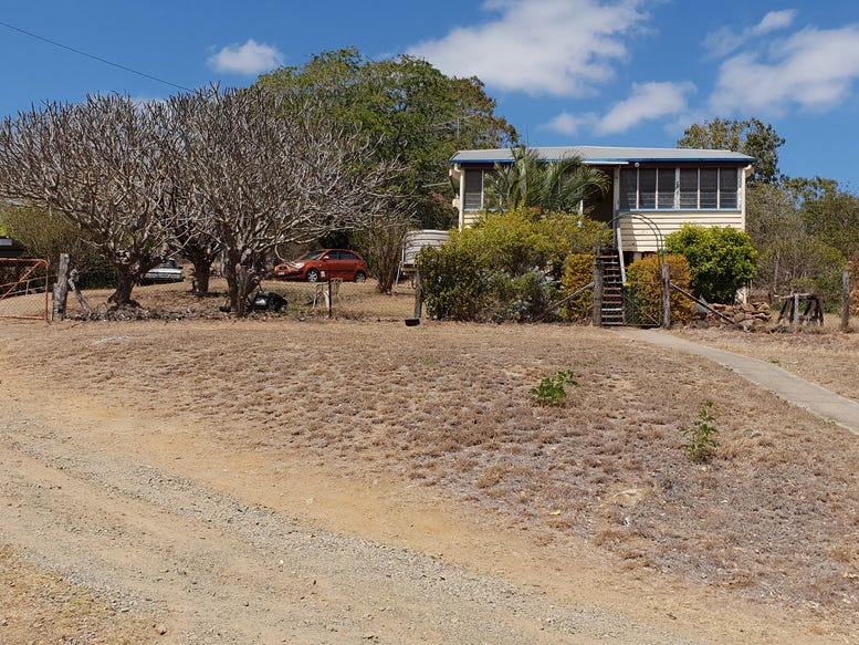 74 D'arcy Street, Mount QLD 4714