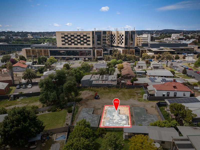 2/8 Flood St, Bendigo, Vic 3550 Property Details