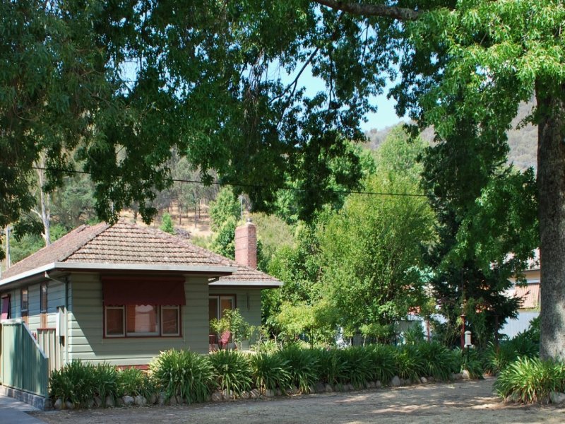 39 Elgin St, Myrtleford, Vic 3737 Property Details