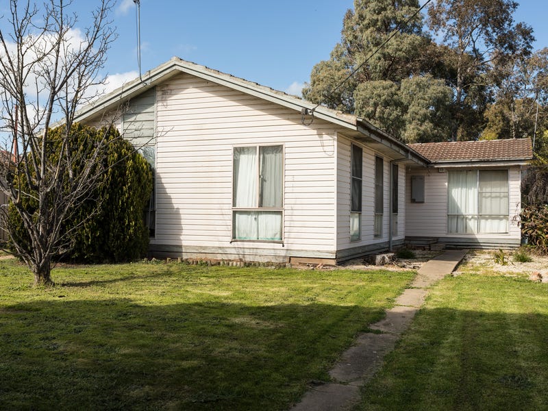 38 Hughes Street, Tatura, Vic 3616 House for Sale