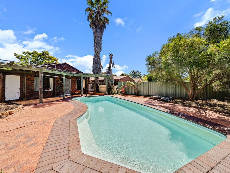 11 Martyn Close, Chisholm, ACT 2905