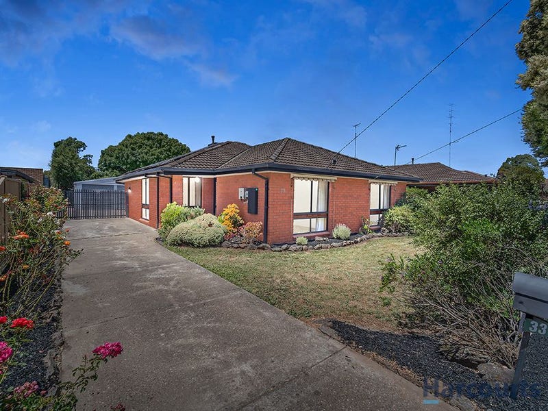 33 Iona Drive, Sebastopol, Vic 3356 Property Details