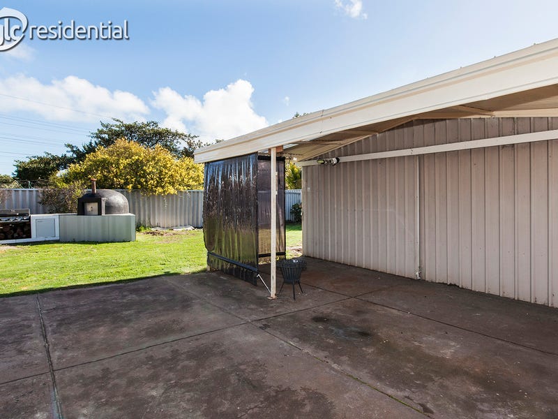 75 South Lake Drive, South Lake, WA 6164