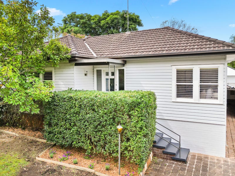 18 Adamson Avenue, Thornleigh, NSW 2120 - Property Details