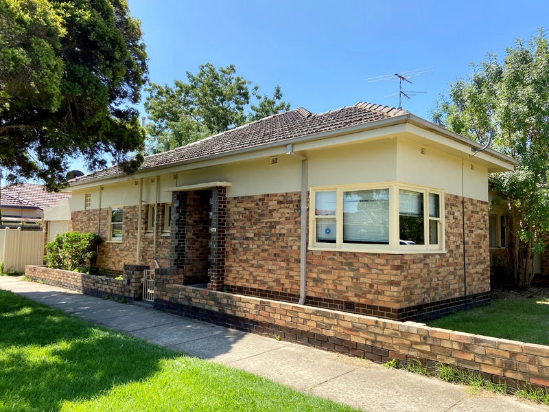 28 Winston Drive, Caulfield South, VIC 3162