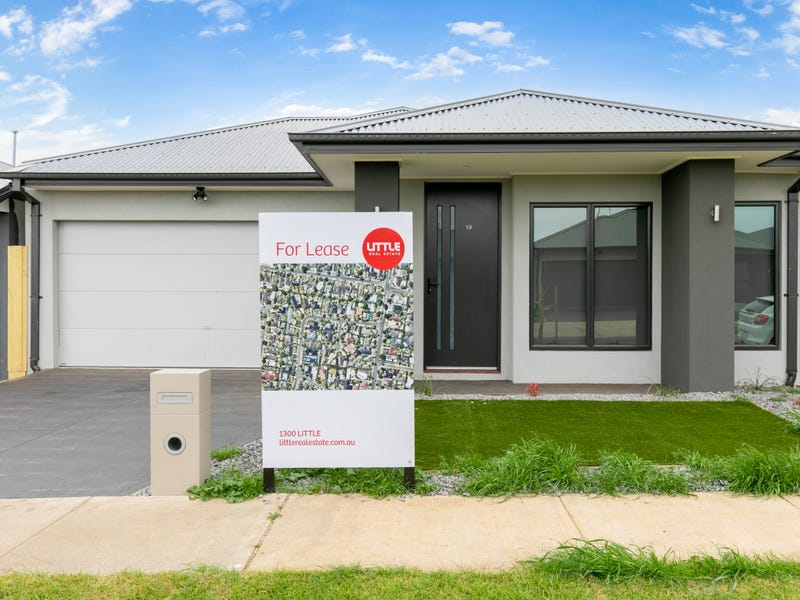 19 Sparrowhawk Cres, Deanside, VIC 3336 - realestate.com.au