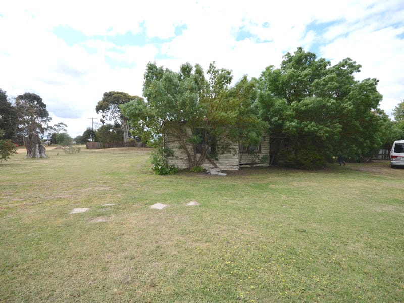 86 Montgomery Street, Skipton, Vic 3361 Property Details