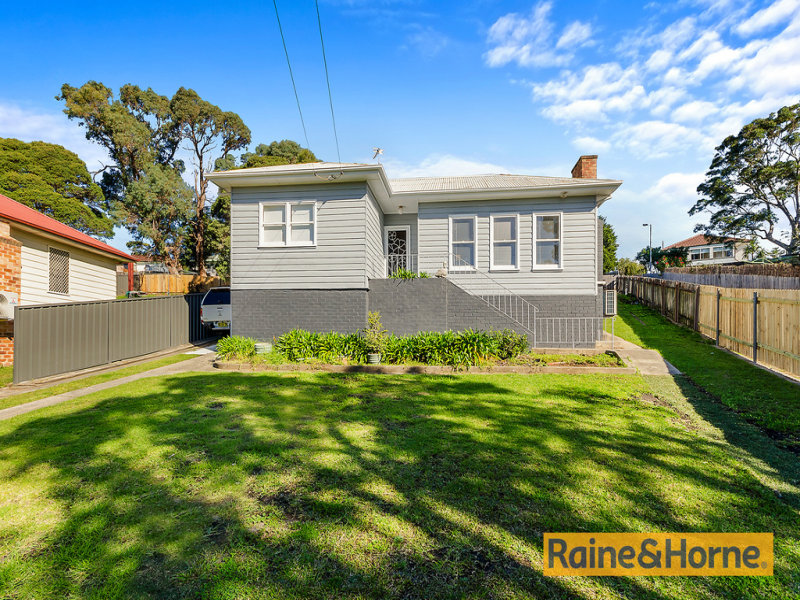 38 Central Road, Unanderra, NSW 2526 Property Details