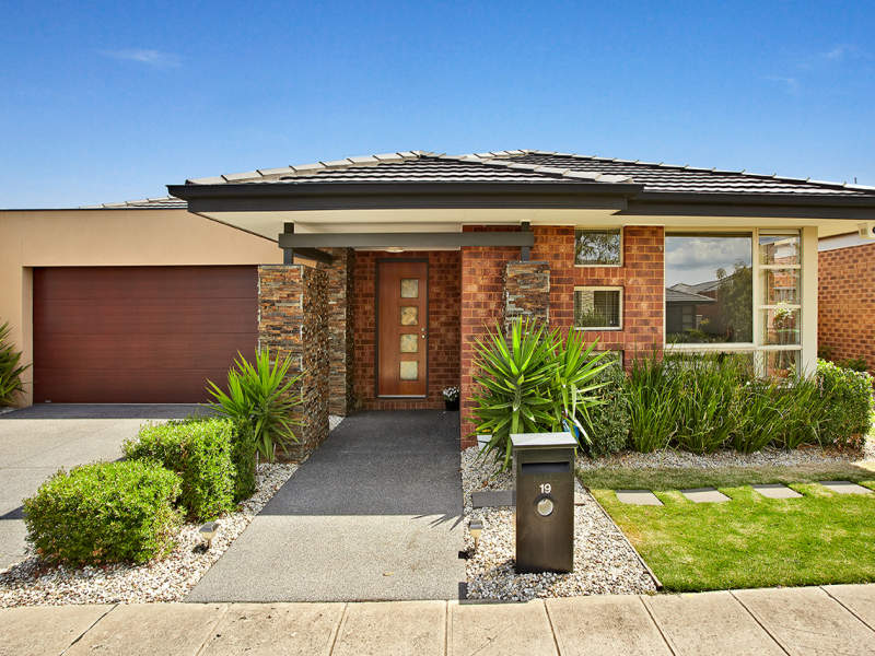 19 Cerise Avenue, Epping, Vic 3076 Property Details