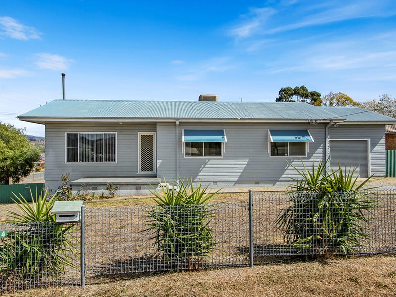 24 Denman Avenue, Kootingal, NSW 2352 Property Details