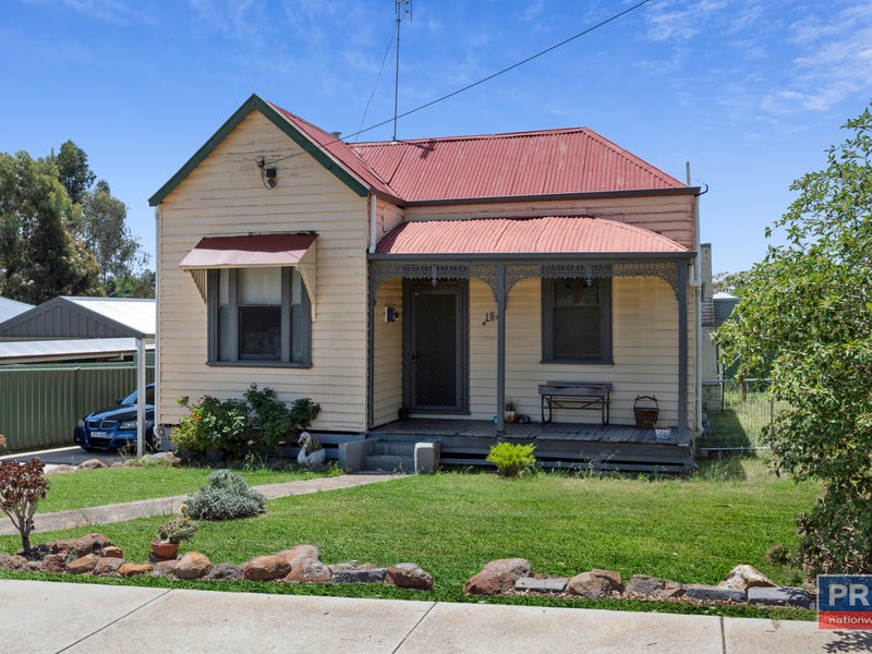 16 Hill Street, Bendigo, Vic 3550 - Property Details