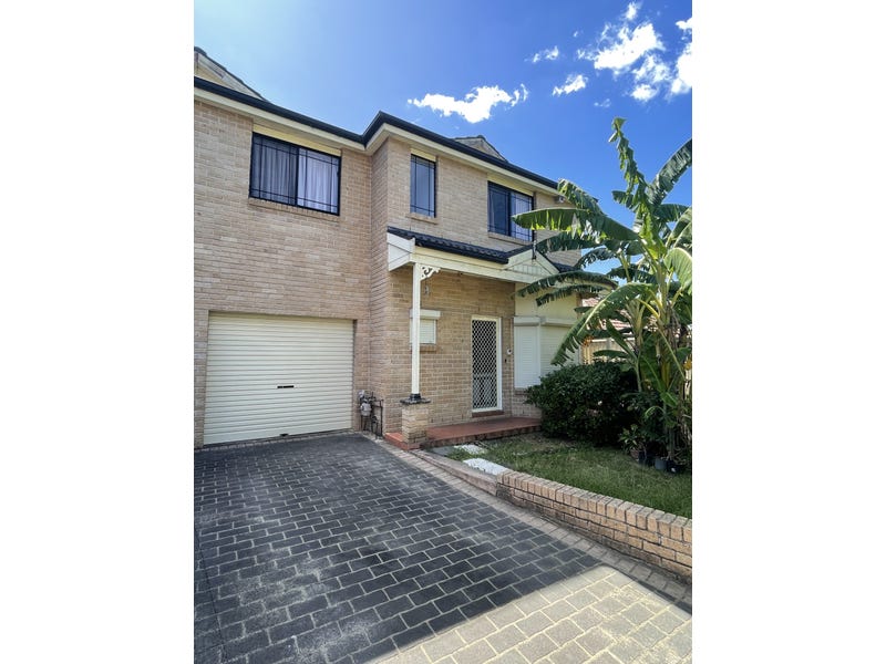 4/7981 Amos Street, Westmead, NSW 2145