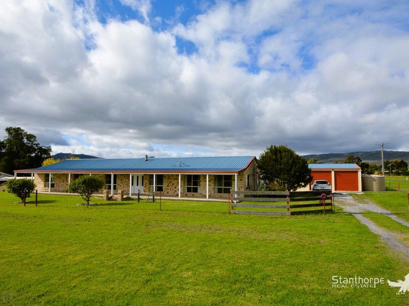 25 Treverton Street, Wallangarra, Qld 4383 House for Sale