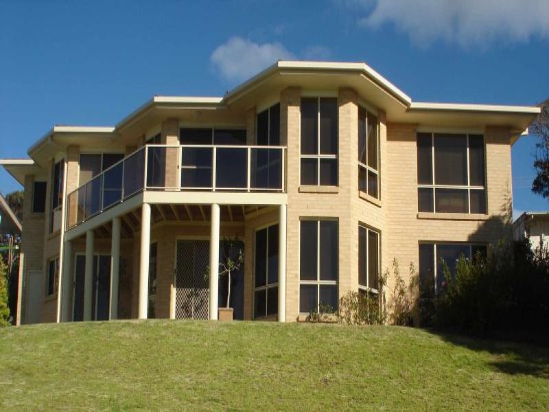 19 Lakeview ave, Merimbula, NSW 2548 Property Details