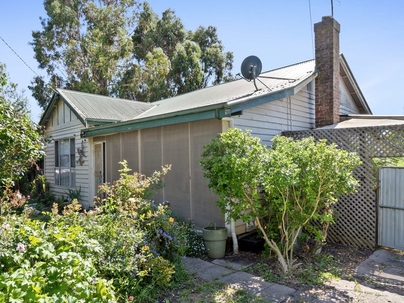 32 Weston St, Beeac, Vic 3251 Property Details