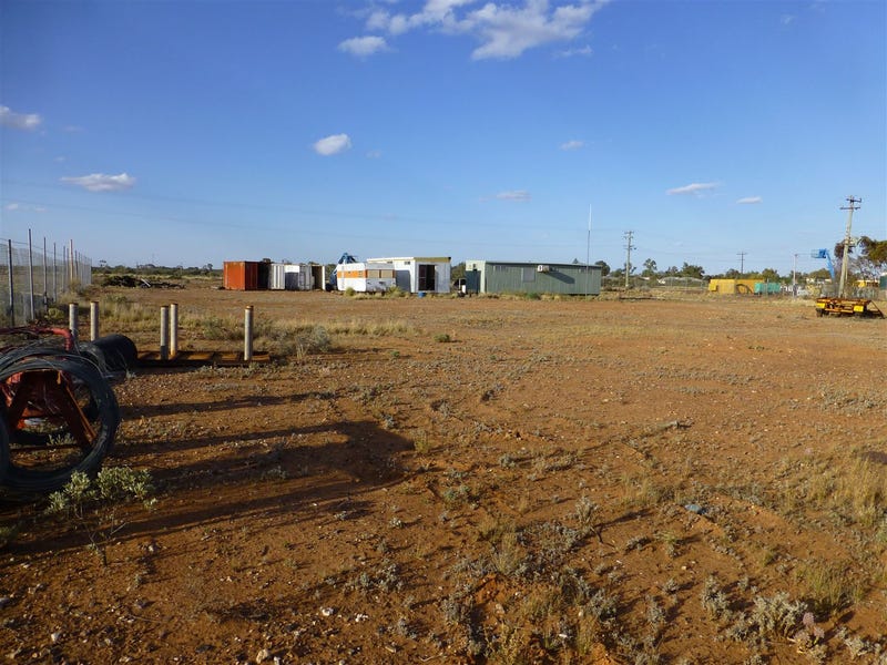 14 Moses Street, Mount WA 6638