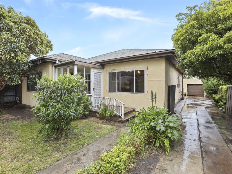 12 Anakie Road Bell Park Vic 3215 Property Details