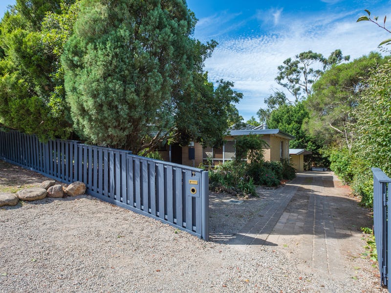 7 Bent Street, Macedon, VIC 3440