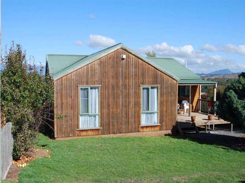 23 East Church Street, Deloraine, TAS 7304